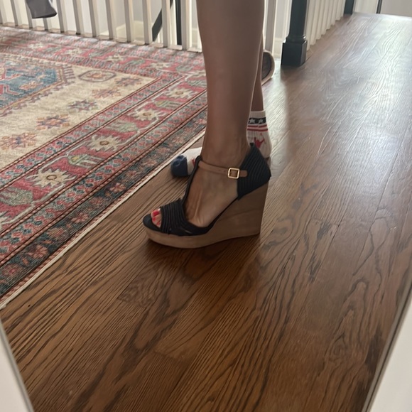 Tory Burch wedges - worn once Size 10 Navy Blue - Picture 6 of 8